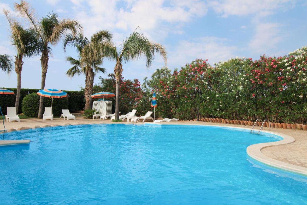 Il Geranio - Resort & Suites แอคเควโดลชิ ภายนอก รูปภาพ